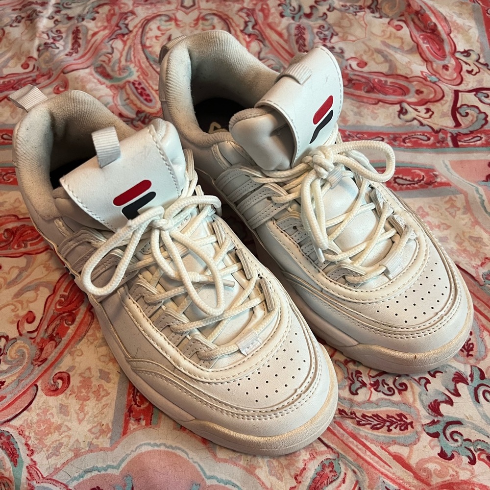 Size 7.5 Fila Sneakers like brand new